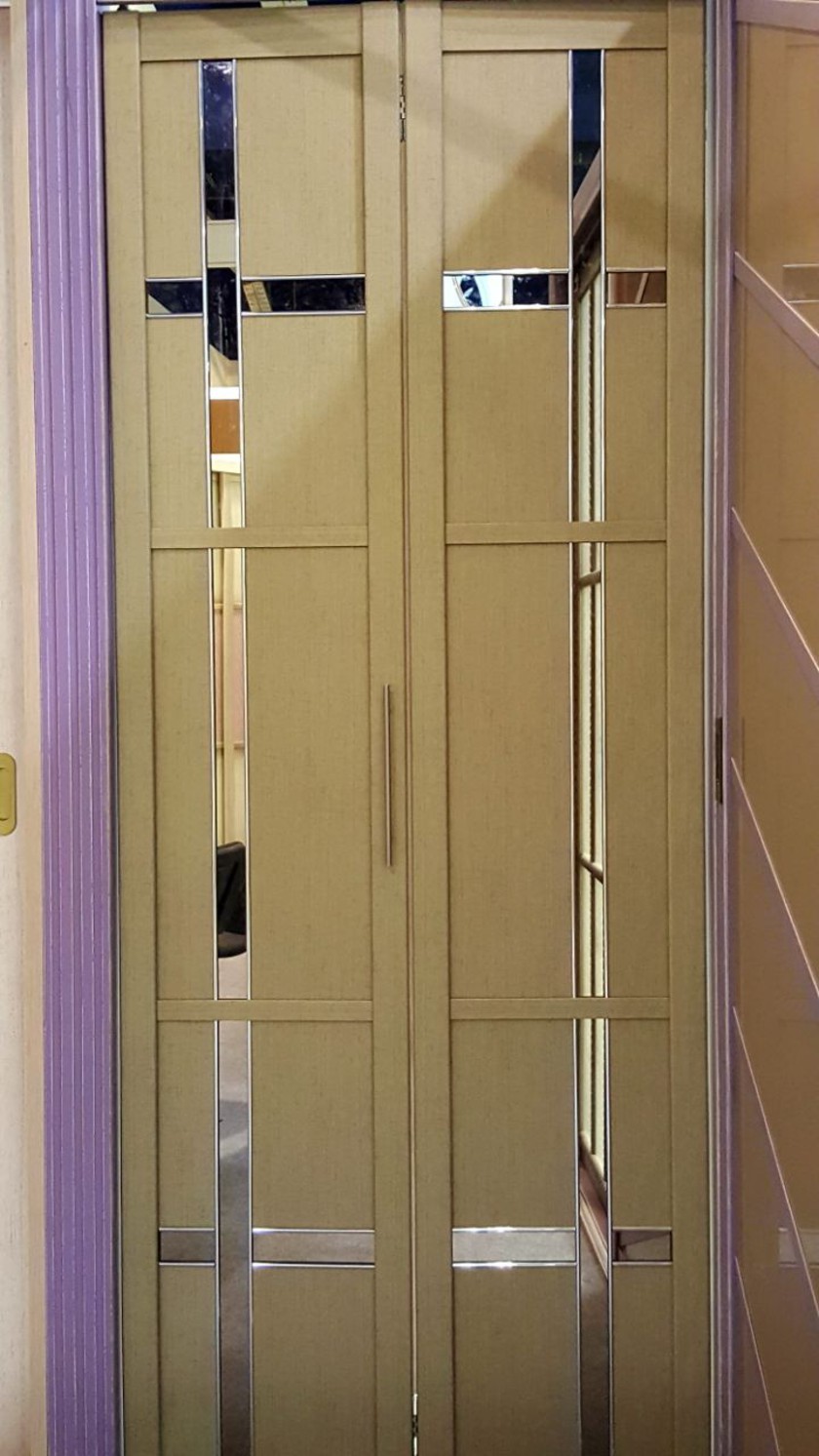 Двери гармошка шпонированные с зеркальным декором Каменск-Шахтинский